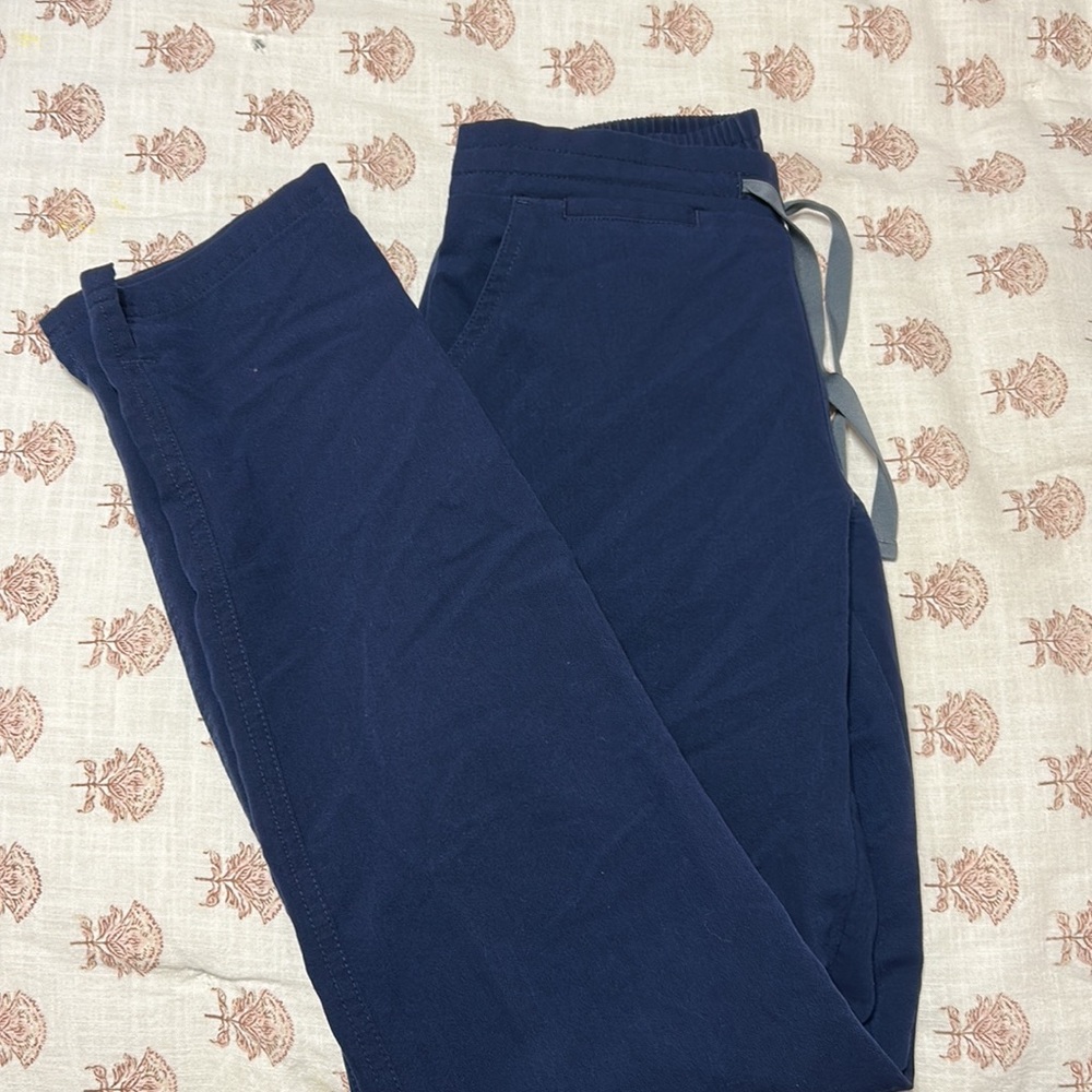 Figs scrub pants navy
